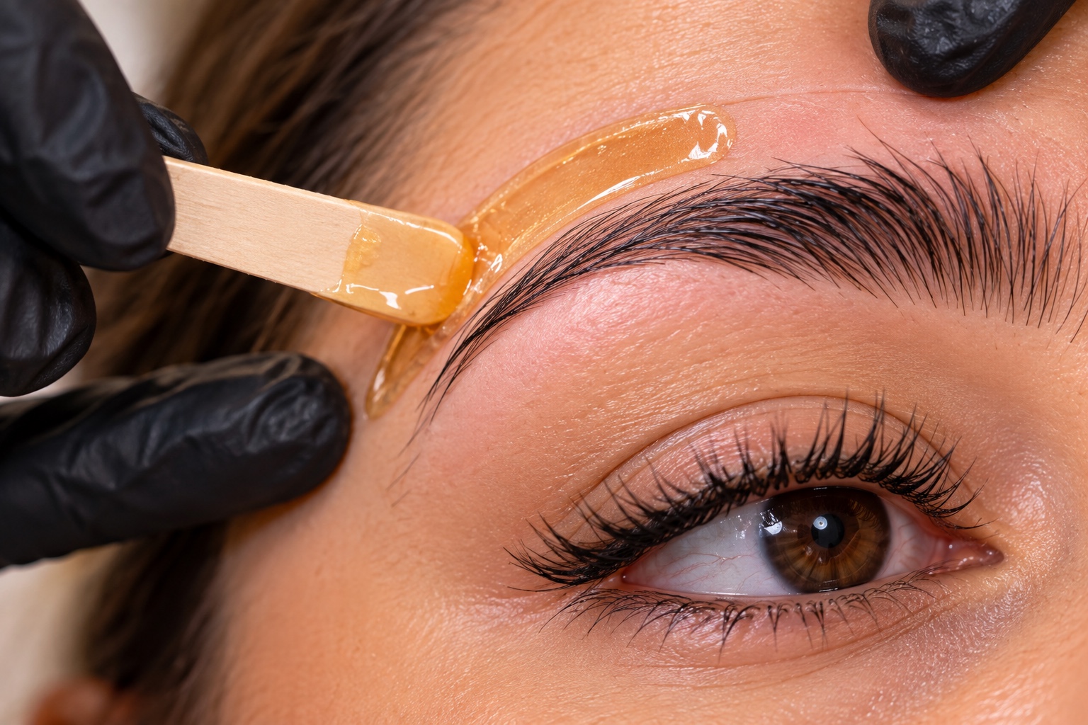 Épilation sourcils